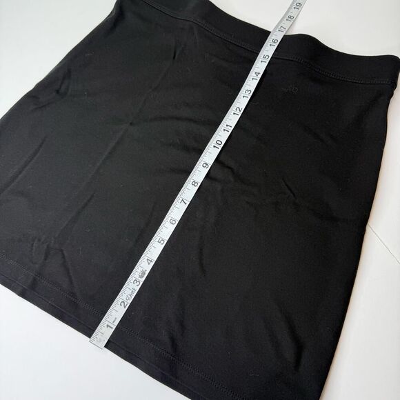 Basic Black Bodycon Mini Skirt – Stretchy Pull-On Skirt Size Small - Picture 3 of 4